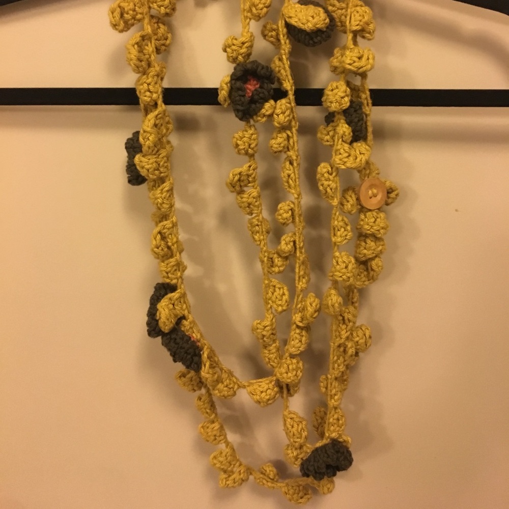 Crotchet floral necklace